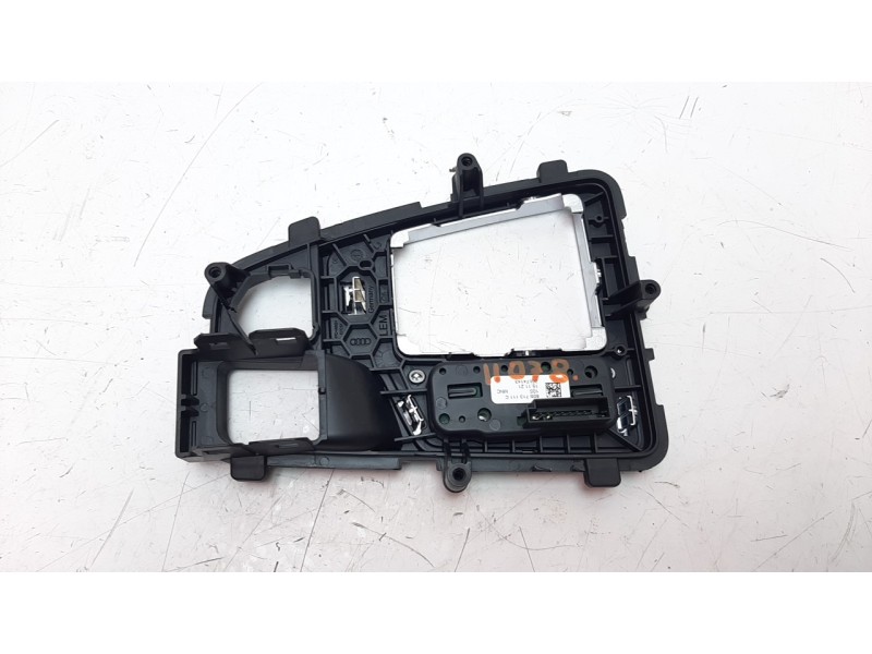 Recambio de pantalla multifuncion para audi q5 (fyb) 2.0 16v tdi referencia OEM IAM 80B713111C  