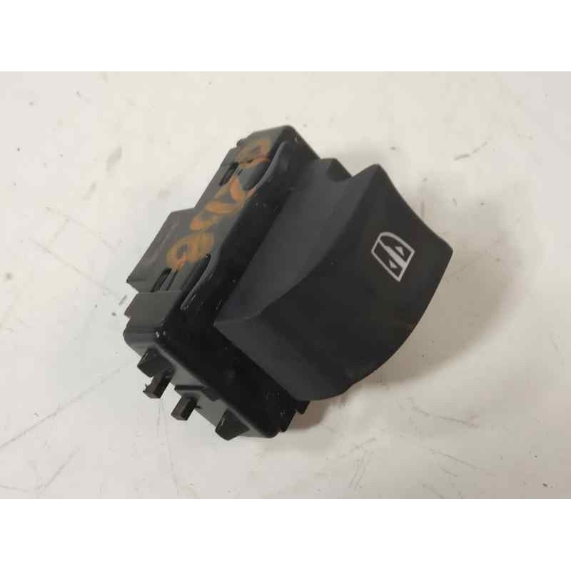 Recambio de mando elevalunas trasero derecho para renault megane iii berlina 5 p dynamique referencia OEM IAM E3017632710C REN14