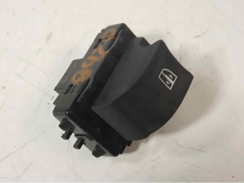 Recambio de mando elevalunas trasero derecho para renault megane iii berlina 5 p dynamique referencia OEM IAM E3017632710C REN14