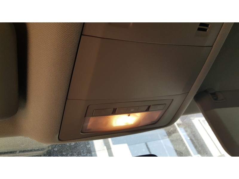 Recambio de luz interior para opel insignia berlina 2.0 16v cdti referencia OEM IAM 13339682  