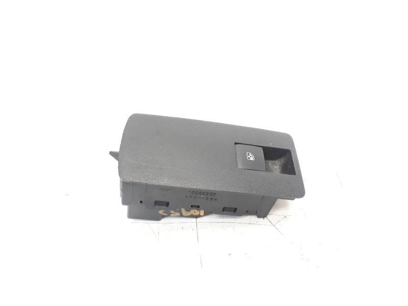 Recambio de mando elevalunas delantero derecho para opel insignia berlina 2.0 16v cdti referencia OEM IAM 13301886  