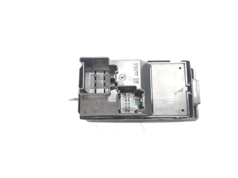 Recambio de mando elevalunas delantero derecho para opel insignia berlina 2.0 16v cdti referencia OEM IAM 13301886  