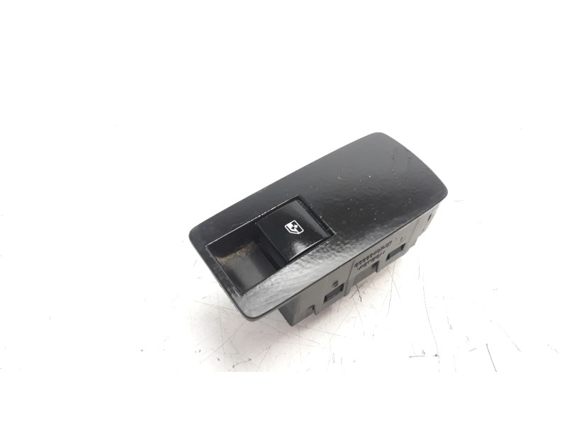 Recambio de mando elevalunas trasero derecho para opel insignia berlina 2.0 16v cdti referencia OEM IAM 13301888 IAF430077 