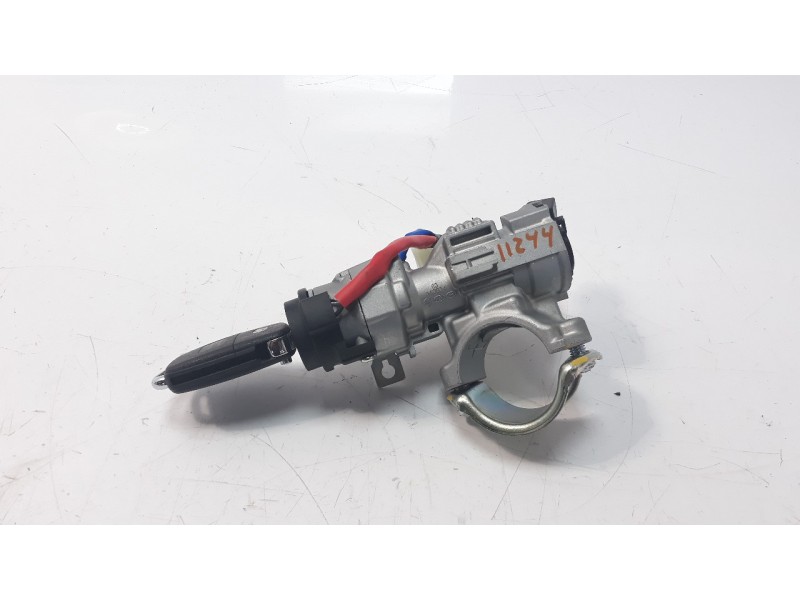 Recambio de conmutador de arranque para hyundai i20 active 1.0 tgdi cat referencia OEM IAM 81910J7000  