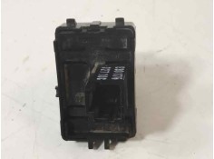 Recambio de mando elevalunas trasero derecho para renault megane iii berlina 5 p dynamique referencia OEM IAM E3017632710C REN14 2