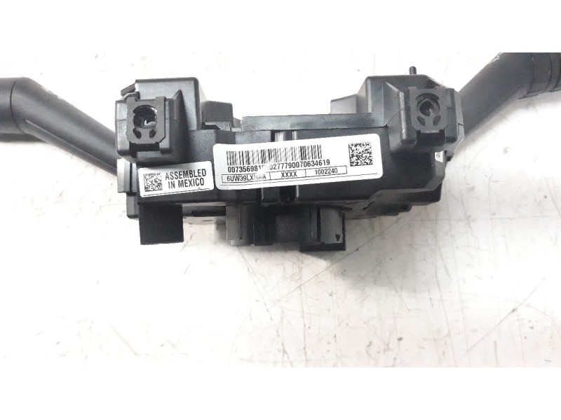 Recambio de mando multifuncion para jeep compass ii business 4x2 referencia OEM IAM 6UW39LXHAA  