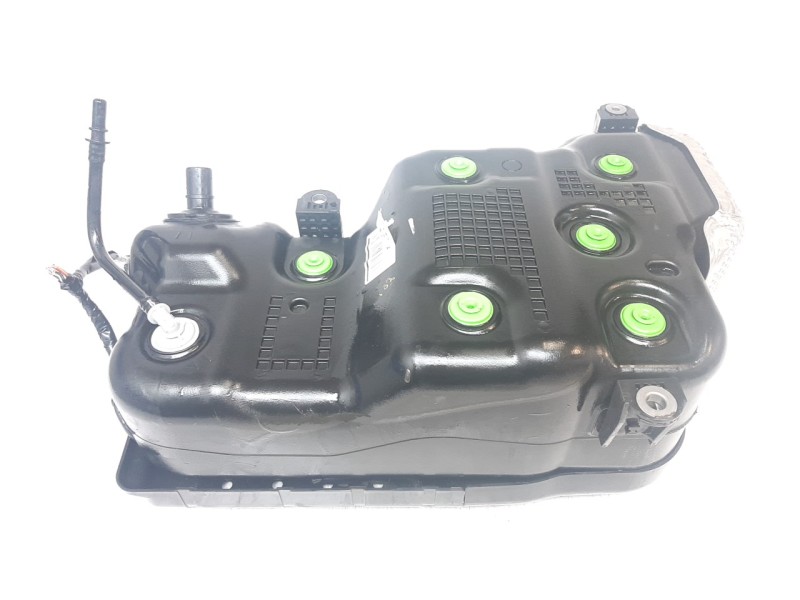 Recambio de deposito combustible para hyundai tucson 1.6 crdi cat referencia OEM IAM 31500D7900  
