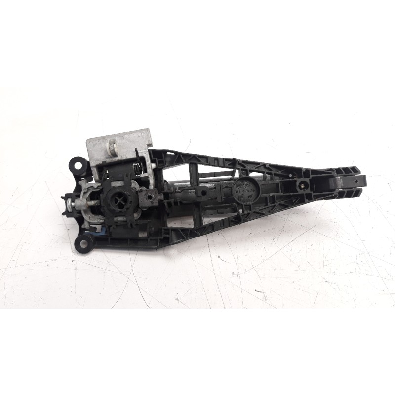 Recambio de maneta exterior trasera izquierda para opel insignia berlina 2.0 16v cdti referencia OEM IAM 92233089  