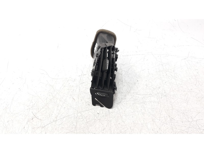 Recambio de rejilla aireadora para opel astra j lim. 1.7 16v cdti referencia OEM IAM 132615378  