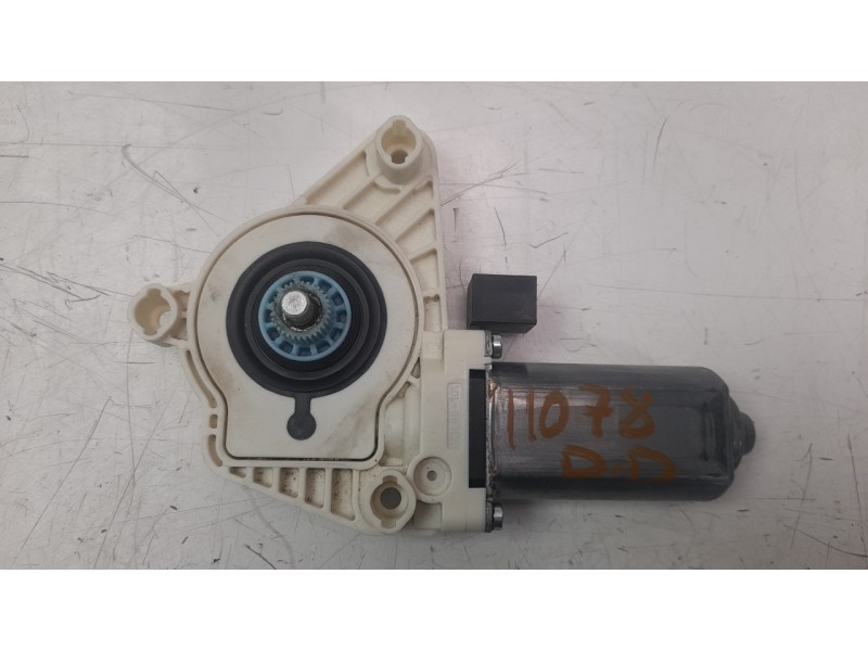Recambio de motor elevalunas delantero derecho para audi q5 (fyb) 2.0 16v tdi referencia OEM IAM 5Q4959802B  