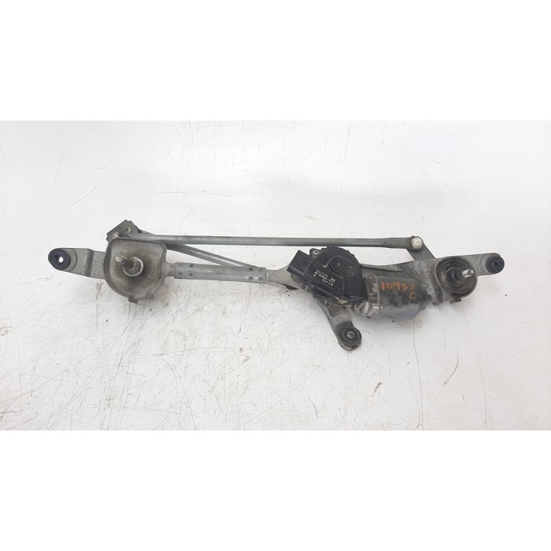 Recambio de motor limpia delantero para opel insignia berlina 2.0 16v cdti referencia OEM IAM 13227392  