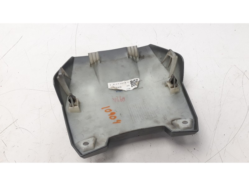 Recambio de moldura para bmw c 400 referencia OEM IAM 46638558569  