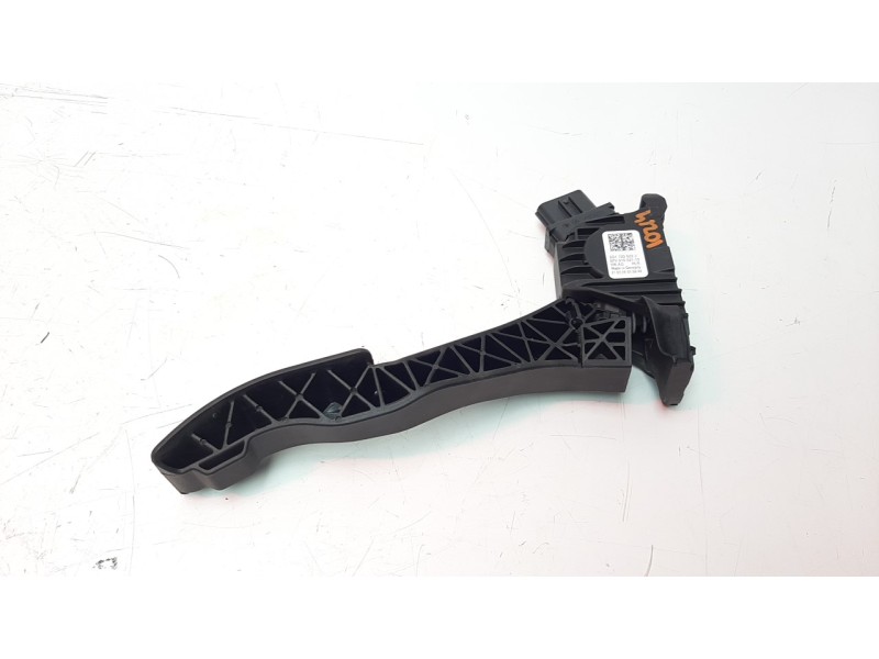 Recambio de potenciometro pedal para volkswagen t-roc advance referencia OEM IAM 5Q1723503J  