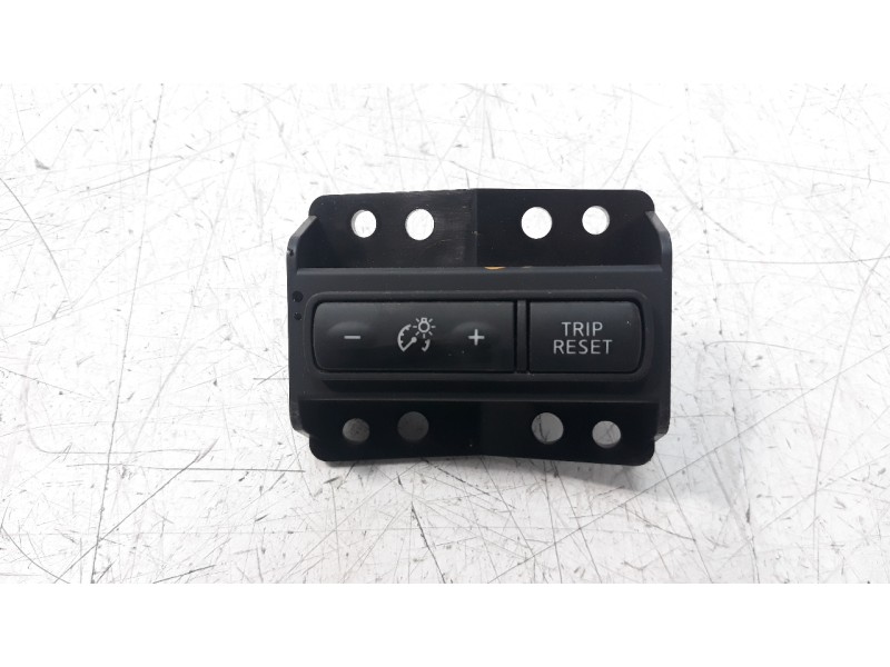 Recambio de interruptor para nissan qashqai (j11) 1.5 turbodiesel cat referencia OEM IAM 80518C 40115C 80719C