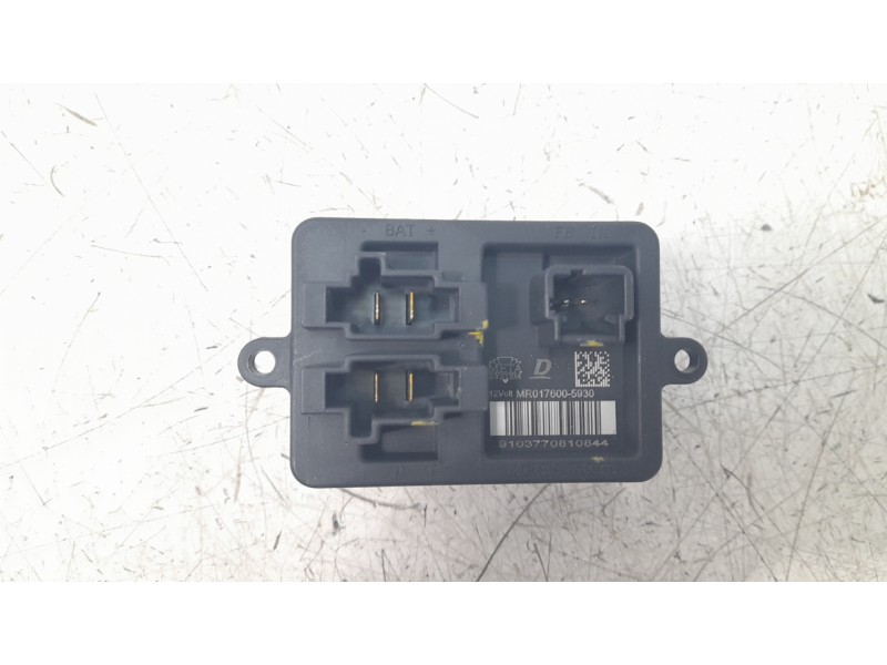 Recambio de resistencia calefaccion para jeep compass ii business 4x2 referencia OEM IAM MR0176005930  