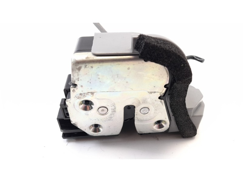 Recambio de cerradura puerta trasera izquierda para hyundai i20 1.2 16v cat referencia OEM IAM 81410C8020  