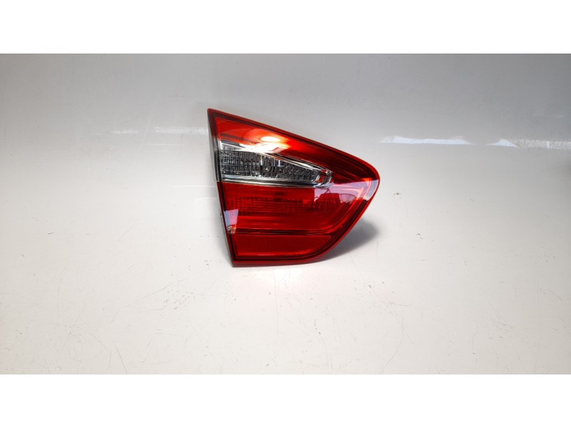 Recambio de piloto trasero izquierdo interior para kia rio 1.2 cat referencia OEM IAM 924031W200  