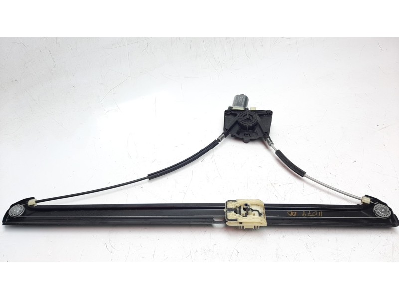 Recambio de elevalunas delantero derecho para volkswagen crafter pritsche (sz) 2.0 tdi referencia OEM IAM 7C0837462A  