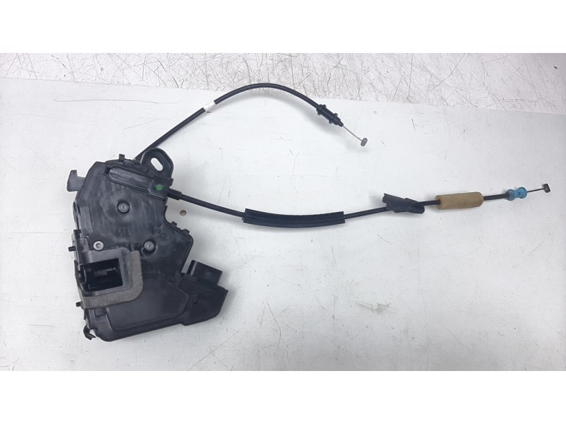 Recambio de cerradura puerta delantera derecha para opel astra 5p elegance referencia OEM IAM 55556980  
