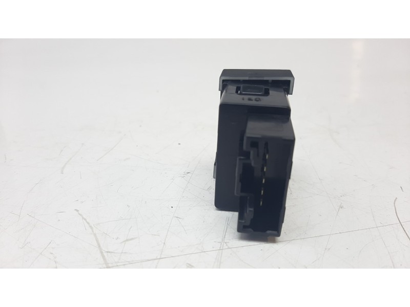 Recambio de interruptor para kia venga 1.6 crdi cat referencia OEM IAM 933001P110  