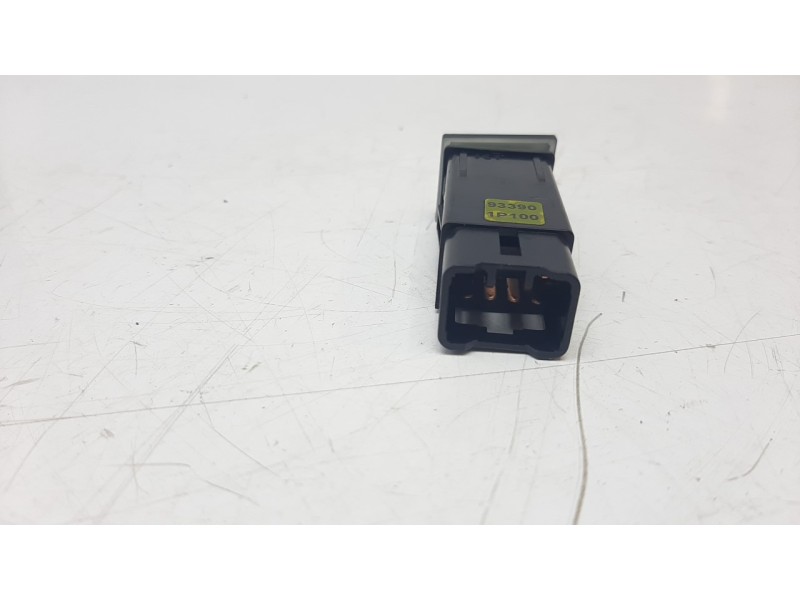 Recambio de interruptor para kia venga 1.6 crdi cat referencia OEM IAM 933901P100  