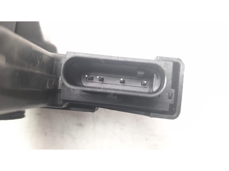 Recambio de cerradura puerta trasera derecha para opel astra 5p elegance referencia OEM IAM 9835418280  