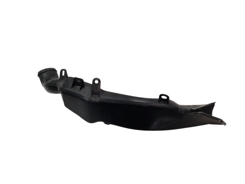 Recambio de moldura para honda cbr 650r referencia OEM IAM 17243MKND10  