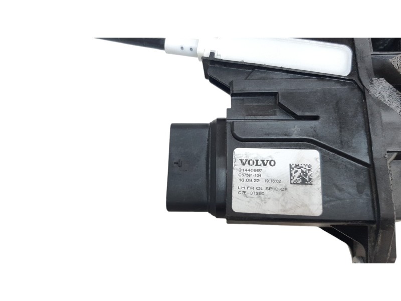 Recambio de cerradura puerta delantera izquierda para volvo xc60 business plus awd referencia OEM IAM 31440997  