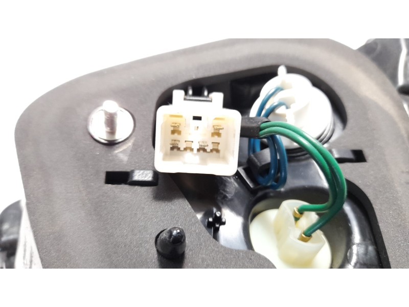 Recambio de piloto trasero izquierdo interior para kia rio 1.2 cat referencia OEM IAM 924031W200  