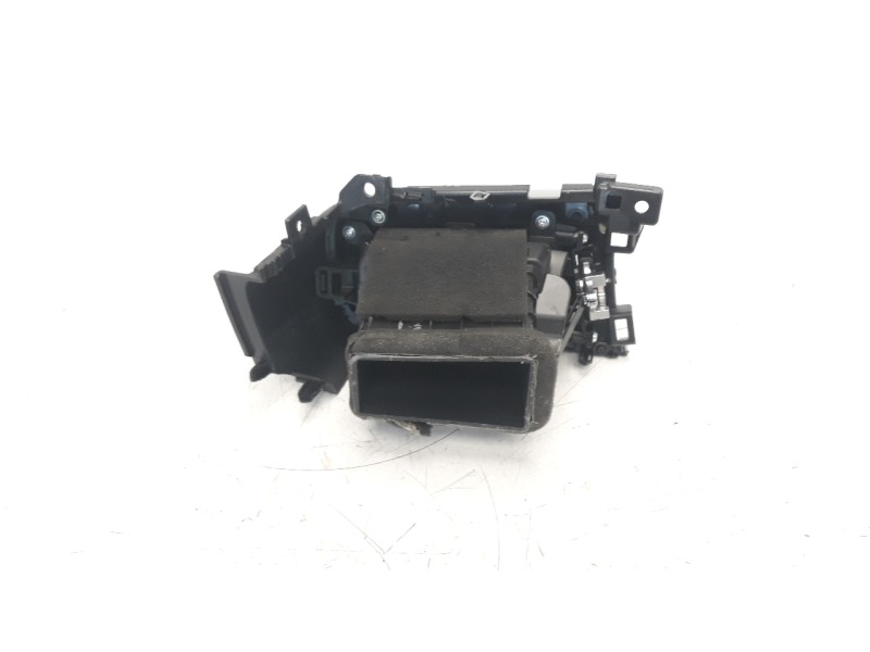 Recambio de rejilla aireadora para kia niro referencia OEM IAM 84790G5000  