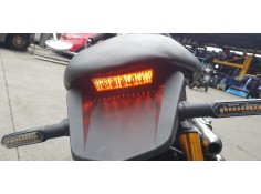 Recambio de piloto trasero central para mondial cr / 0 / 0 hps cafe racer referencia OEM IAM 50R002510   2