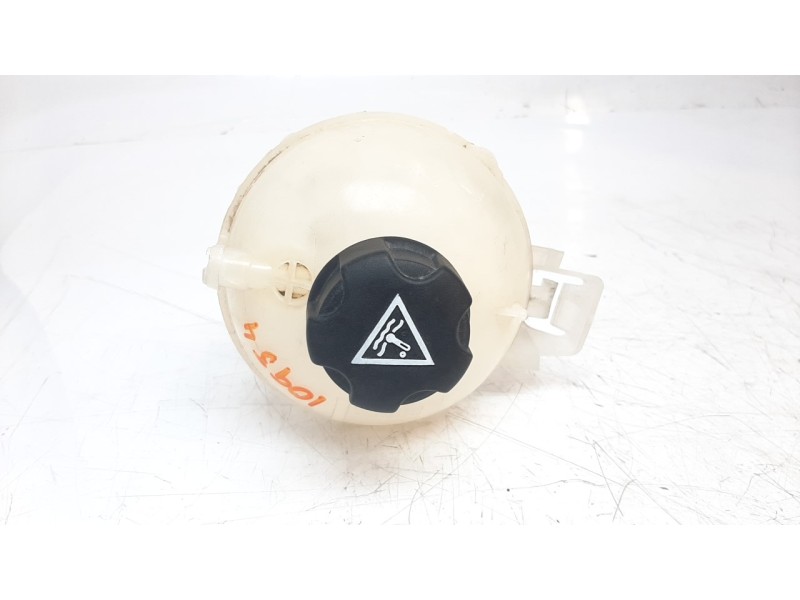 Recambio de deposito expansion para peugeot 308 sw 1.5 blue-hdi fap referencia OEM IAM 9678126080  