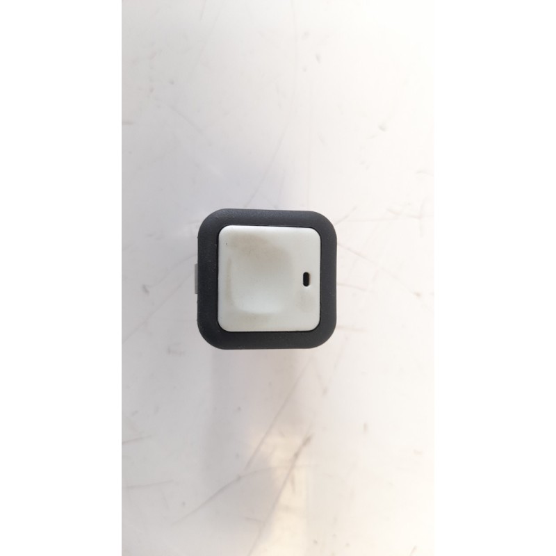 Recambio de maneta exterior porton para land rover discovery 2.7 td v6 cat referencia OEM IAM   