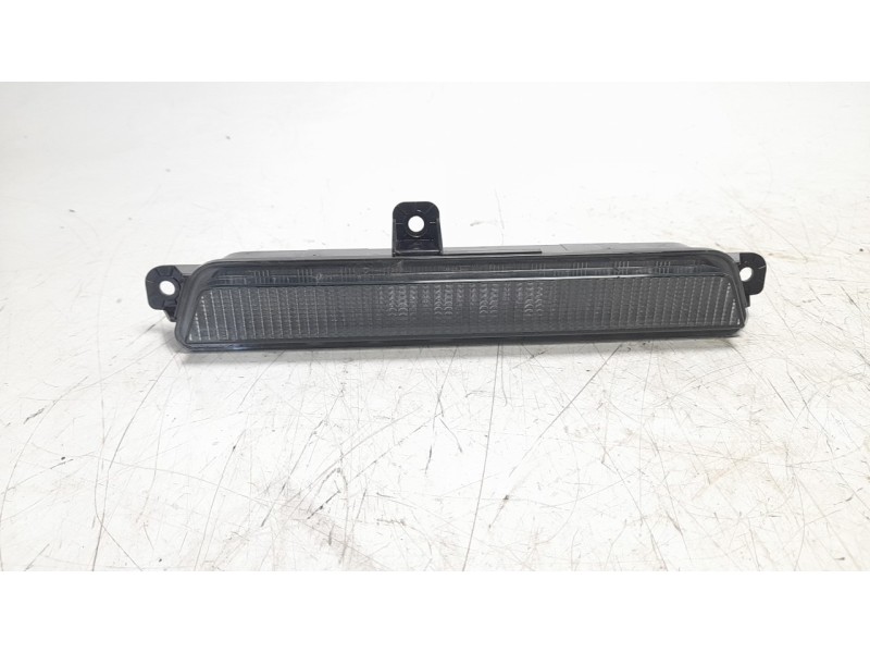 Recambio de piloto trasero central para opel astra 5p elegance referencia OEM IAM 9839579980  