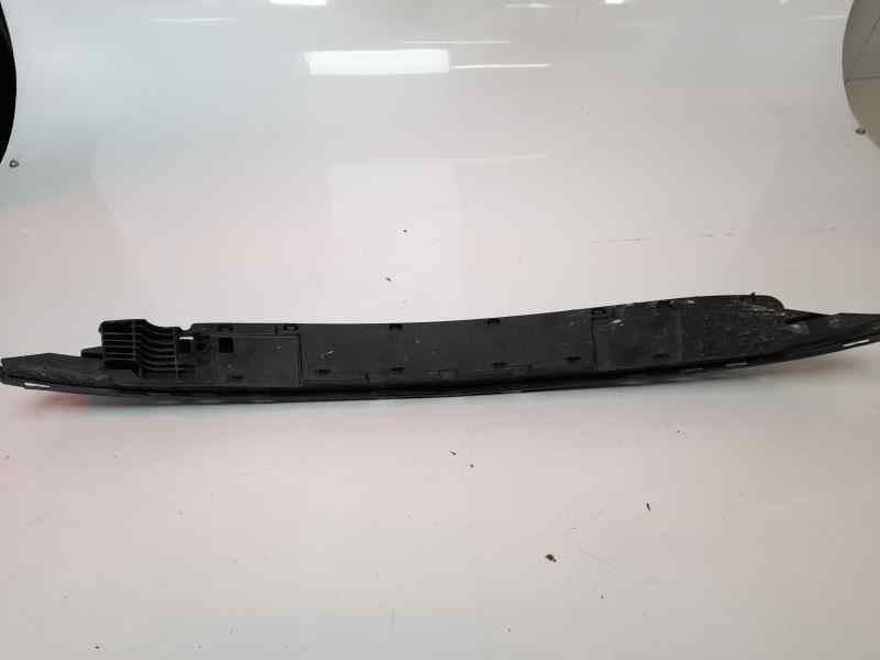 Recambio de rejilla paragolpes central para opel corsa e selective referencia OEM IAM 1320245 107166204 OP0362120