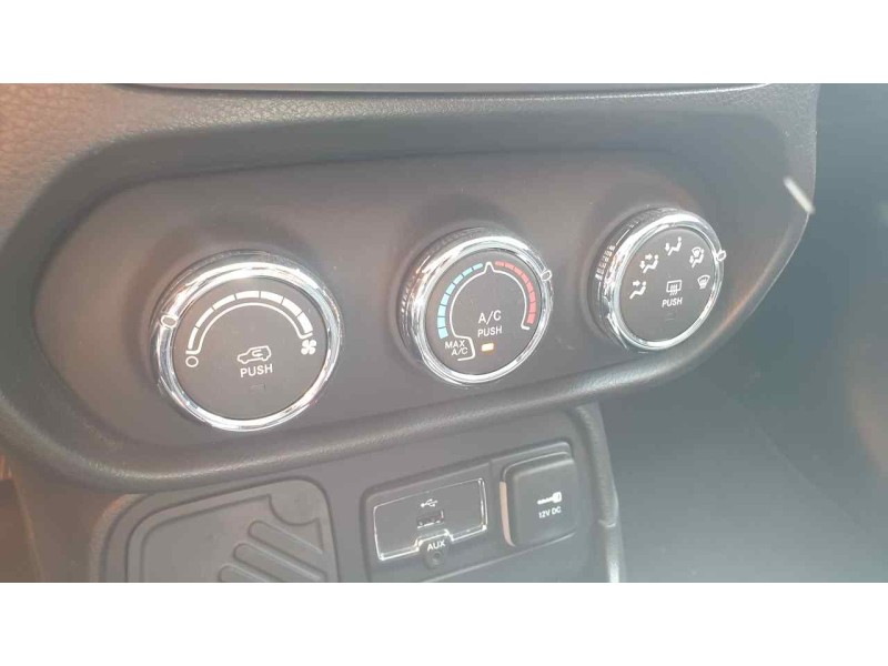 Recambio de mando climatizador para jeep renegade 1.6 cat referencia OEM IAM 7356577920  