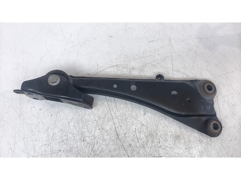 Recambio de brazo suspension inferior trasero derecho para toyota rav 4 referencia OEM IAM 4876048110  