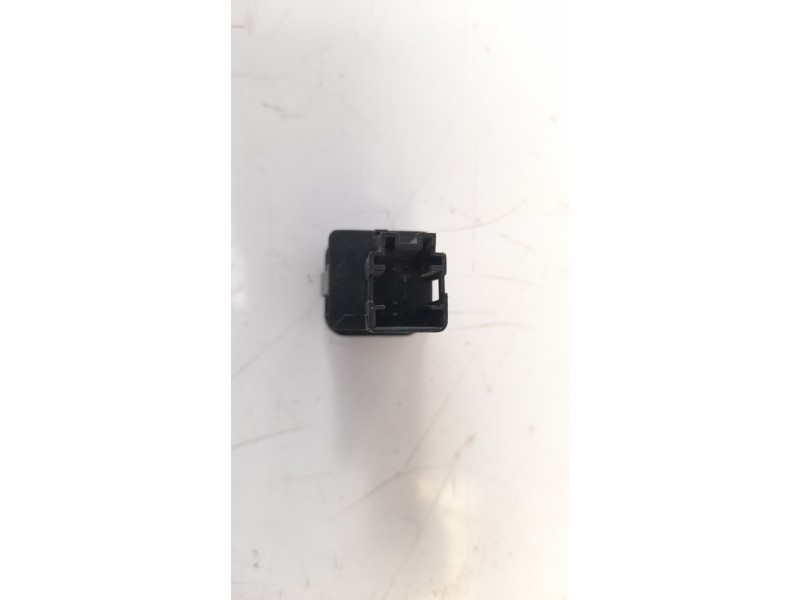 Recambio de maneta exterior porton para land rover discovery 2.7 td v6 cat referencia OEM IAM   