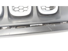 Recambio de rejilla delantera para jeep renegade 1.6 cat referencia OEM IAM 68406187AA  JE1002001 2