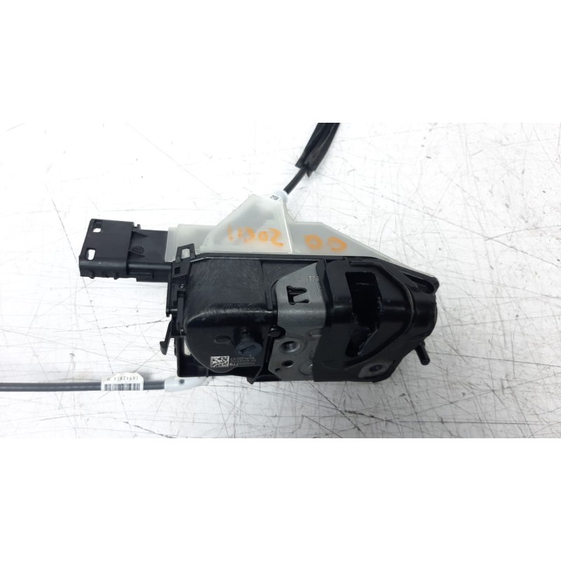 Recambio de cerradura puerta delantera derecha para citroen c3 aircross 1.2 12v e-thp / puretech referencia OEM IAM 9826677980  