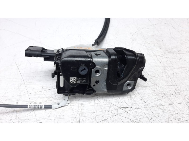 Recambio de cerradura puerta delantera derecha para citroen c3 aircross 1.2 12v e-thp / puretech referencia OEM IAM 9826677980  