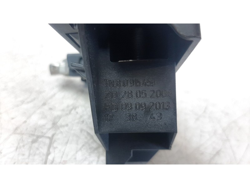 Recambio de caja reles / fusibles para audi a4 ber. (b8) 2.0 16v tdi referencia OEM IAM 8J0915459  