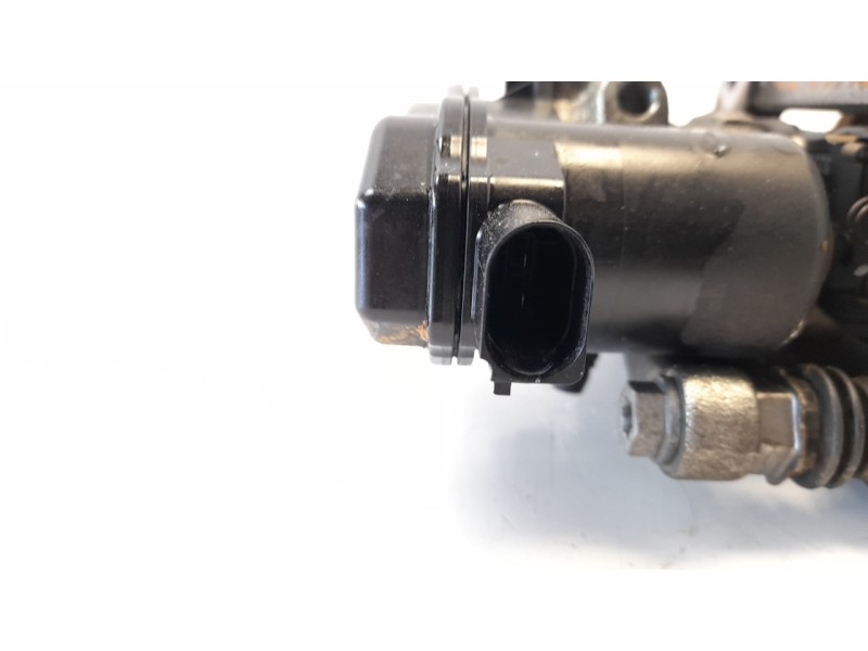 Recambio de pinza de freno trasera izquierda para jeep renegade 1.6 cat referencia OEM IAM 68263130AA  