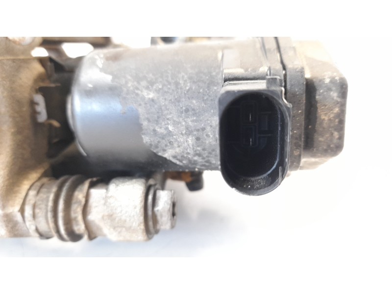 Recambio de pinza de freno trasera derecha para jeep renegade 1.6 cat referencia OEM IAM 68263295AA  