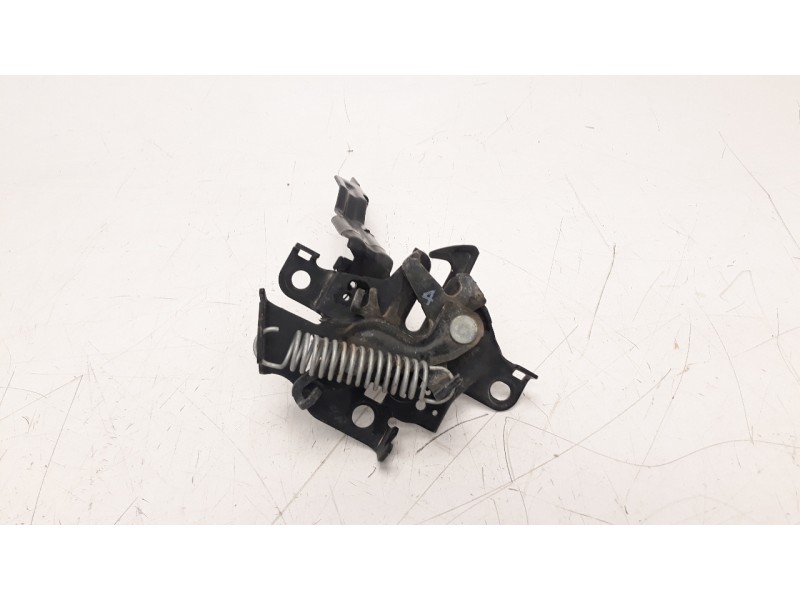 Recambio de cerradura capo para toyota rav 4 referencia OEM IAM 5351042100  