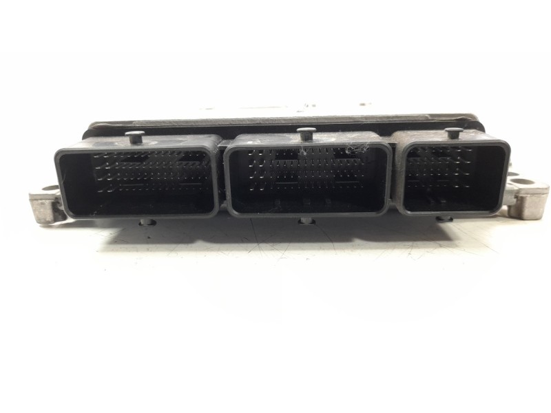 Recambio de centralita motor uce para renault kadjar 1.5 dci diesel fap energy referencia OEM IAM 237106677R  