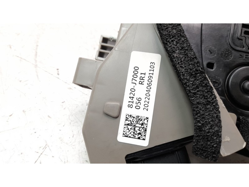 Recambio de cerradura puerta trasera derecha para kia ceed 1.0 tgdi cat referencia OEM IAM 81420J7000  