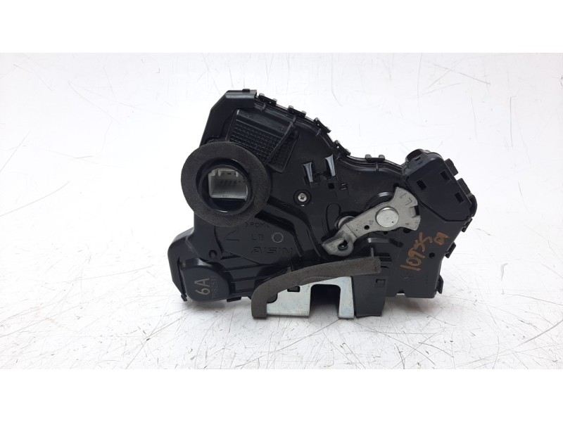 Recambio de cerradura puerta delantera izquierda para toyota rav 4 referencia OEM IAM 6904042241  
