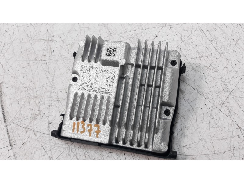 Recambio de modulo electronico para toyota avensis 1.8 16v cat referencia OEM IAM 8818105050  