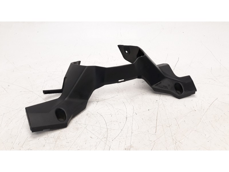 Recambio de moldura para bmw c 400 referencia OEM IAM 46638558242  